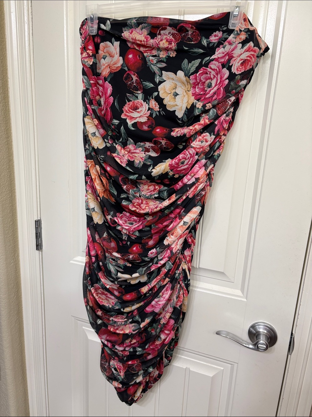 NWT Express Strapless Ruched Tube Floral Dress in Black Pink & Peach Flowers - Picture 7 of 11